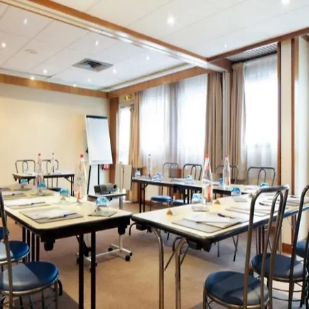 Ibis Budget Fresnes Orly Hotel 3*