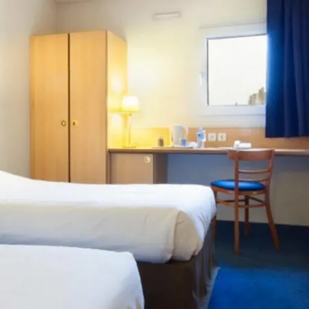Ibis Budget Fresnes Orly Hotel 3*